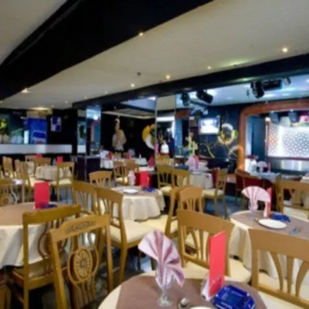 Fortune Karama Hotel 